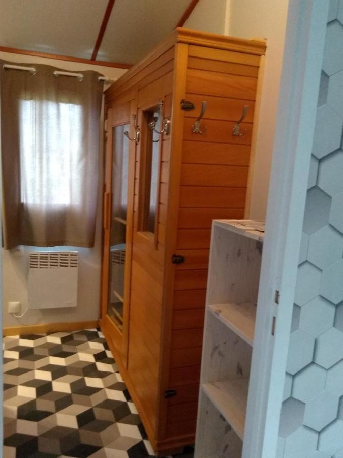 Le Haut Village Chambre D'Hotes Mobi-Loft Cosy Sauna ,Douche ,Chromotherapie Arrest Exteriör bild